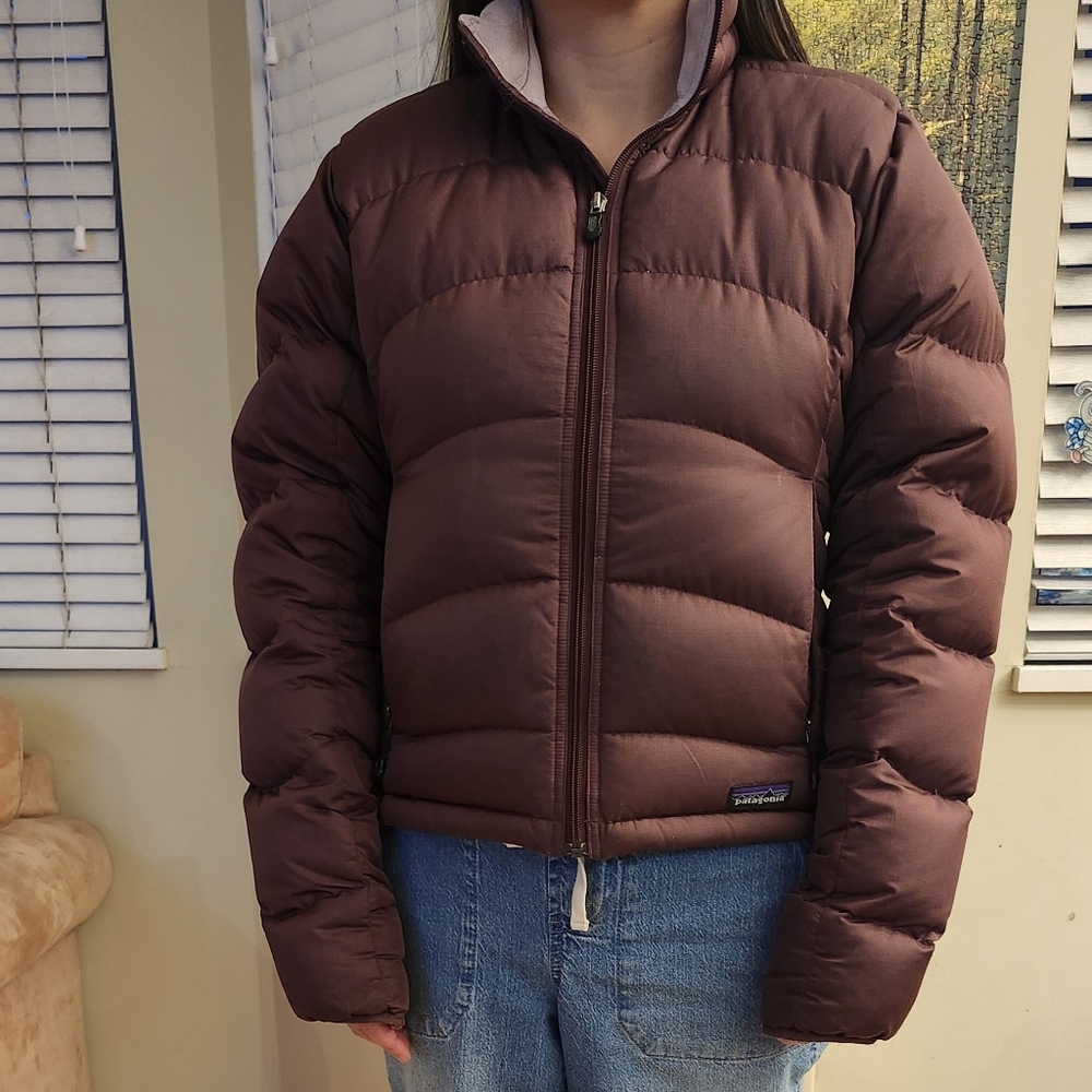 Patagonia Women's Bergundy Puffer Jacket